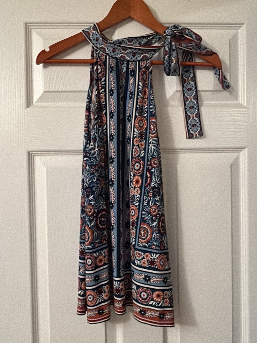 Mine Women’s Navy Blue Paisley Print Halter Medium